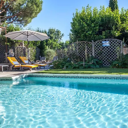 Climatise Dans Propriete Piscine Jardin Bbq *